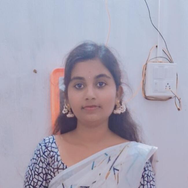 कोयंबतूर में बेबीसिटर: Priya