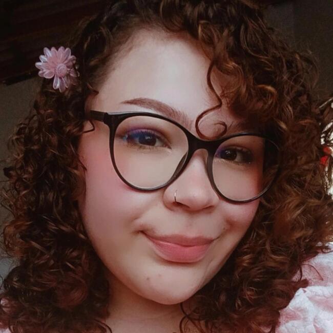 Babysitter in Bello: Juliana