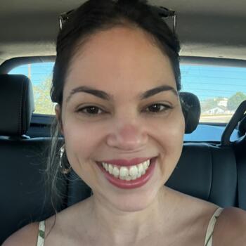 Emprego de babá em Macaé: emprego de babá Fernanda