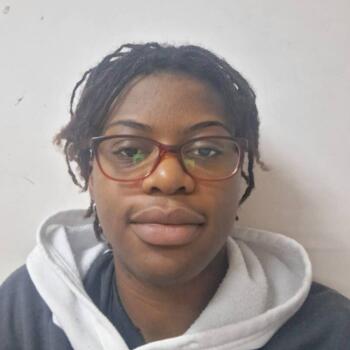 Pengasuh di Petaling Jaya: Ash