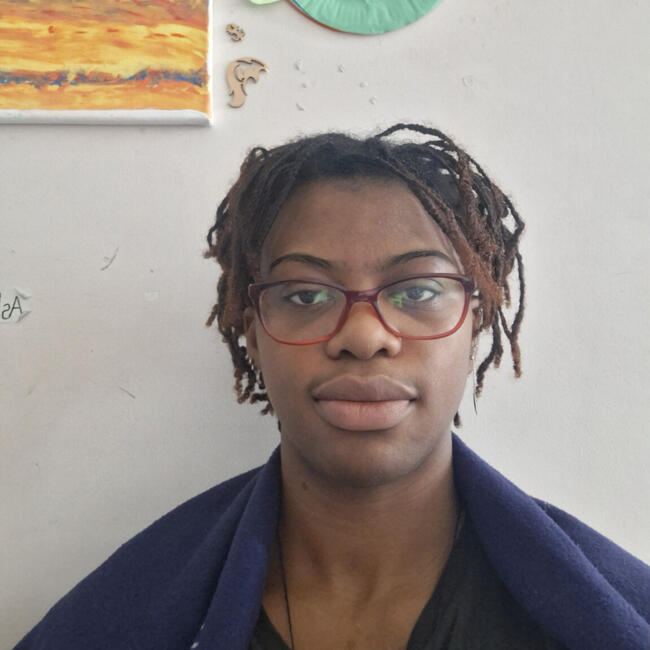 Babysitter in Petaling Jaya: Ash