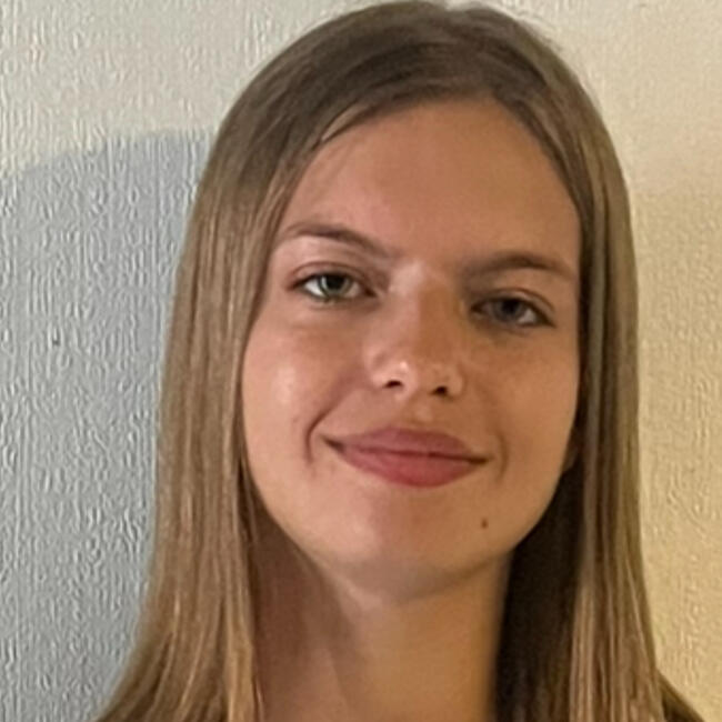 Babysitter in Barr: Jade