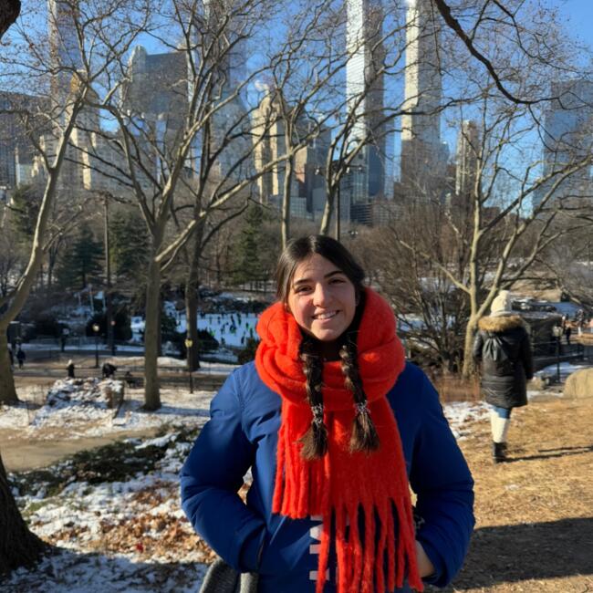 Babysitter in Lisbon: Maria