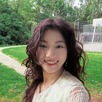 Babysitter in Delft: Yiying