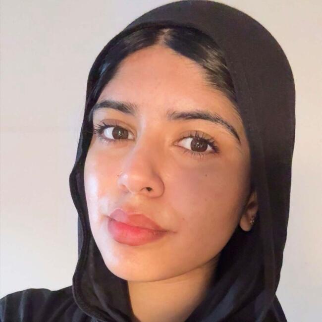 Babysitter in Bury: Emaan