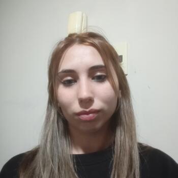 Babysitter in Montevideo: Elizabeth