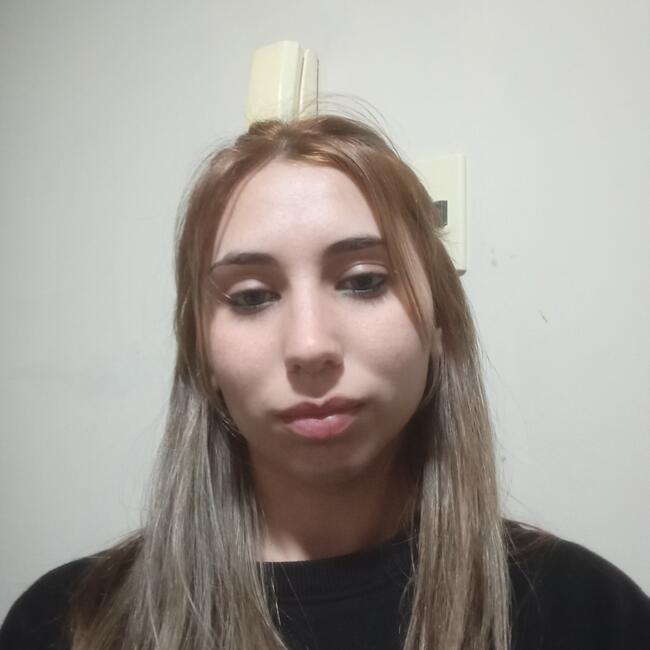 Babysitter in Montevideo: Elizabeth