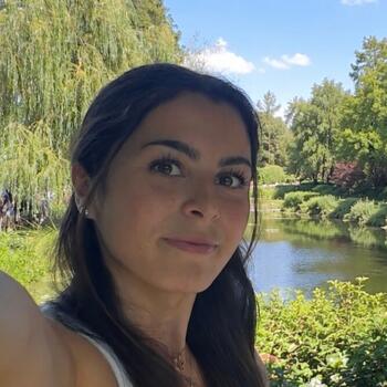 Babysitter Rouen: Celena