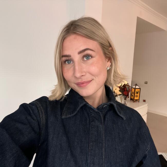 Babysitter in Barcelona: Kira