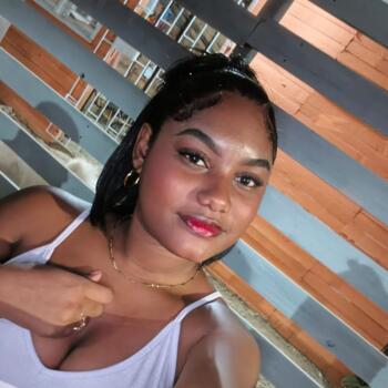 Babysitter in La Estrella: Kimberly