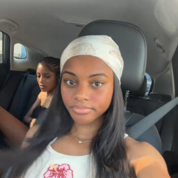 Babysitter in Chicago: Zion