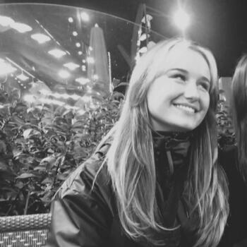 Babysitter in Talence: Suzon