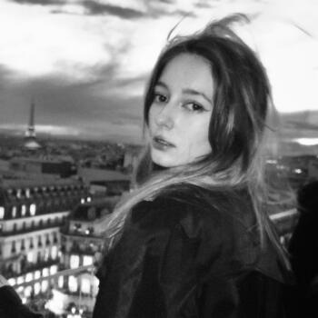 Babysitter in Paris: Mylena