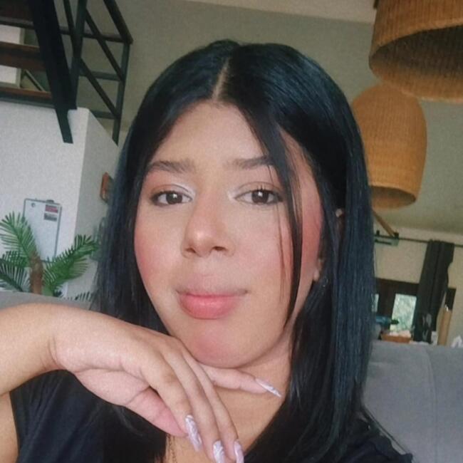 Babysitter in Panama City: Valery