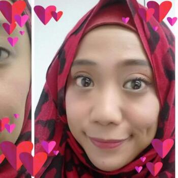 Babysitter in Singapore Island: Linz