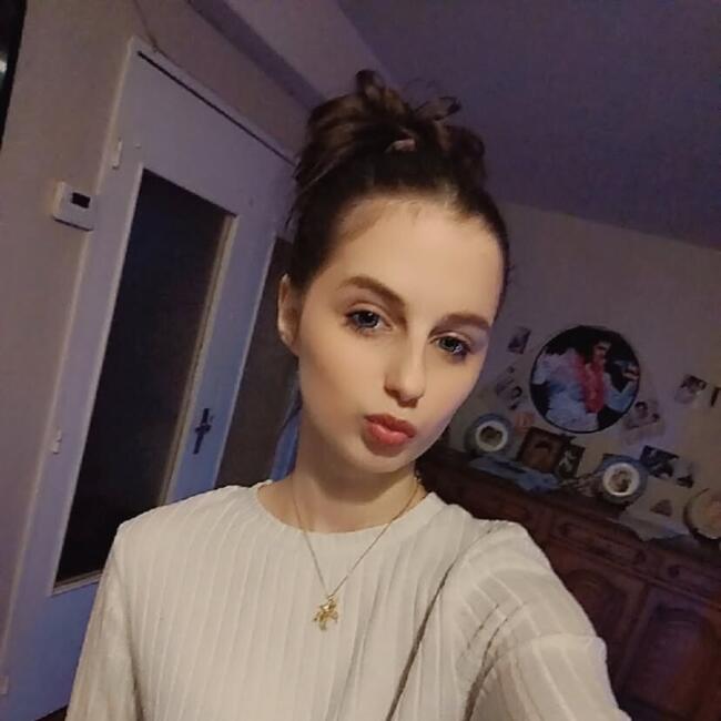 Nanny in Lourches: Gwendolina