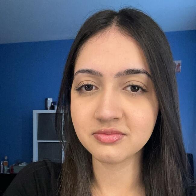 Babysitter in Leicester: Simran