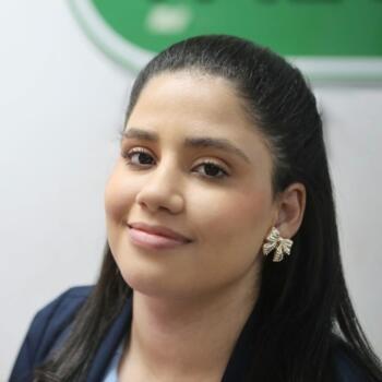 Babysitter in Aparecida de Goiânia: Camila