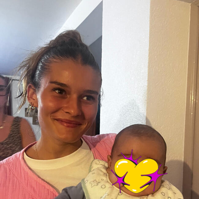 Babysitter in Mont-de-Marsan: Melina