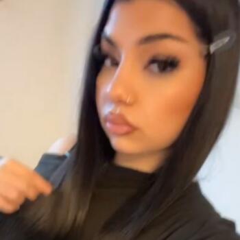 Babysitter in Luik: Denisa