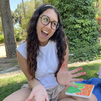 Babysitter in Talence: Leïla