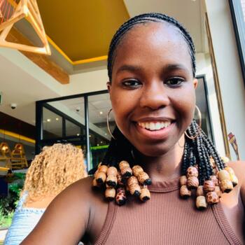 Babysitter in Port Elizabeth: Elam