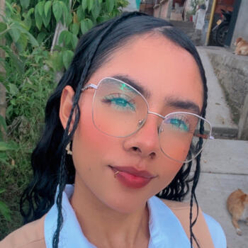 Babysitter in Ulloa: Yackeline