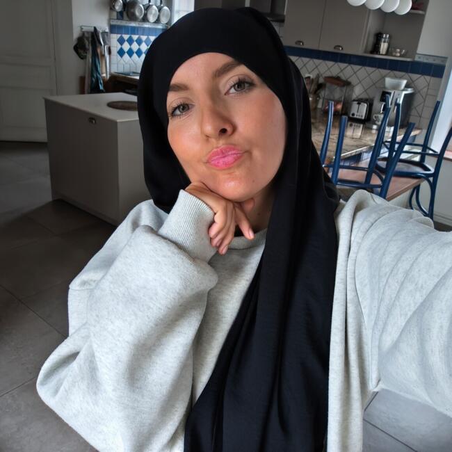 Babysitter in Saint-Maurice-l'Exil: Rose