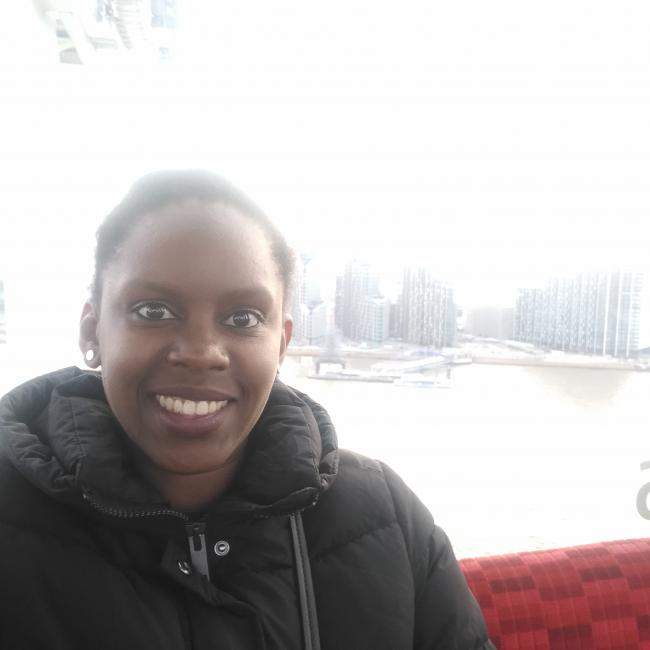 Babysitter in London: Symone