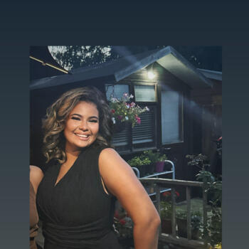 Babysitter Richmond: Rania