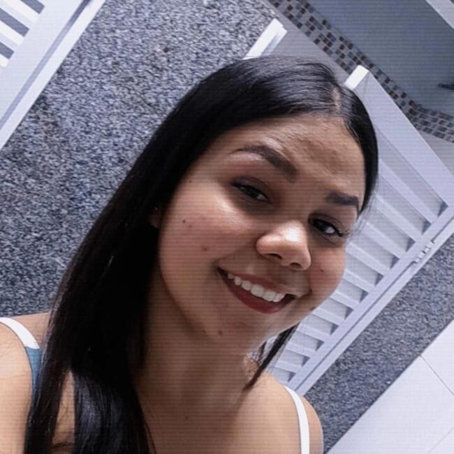 Babá em Assis: Maria