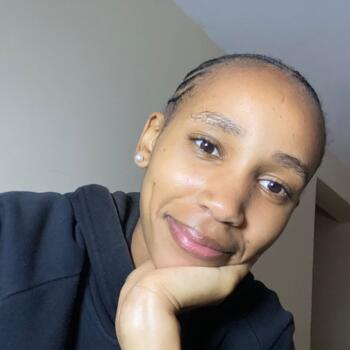 Babysitter Nairobi: GRACE