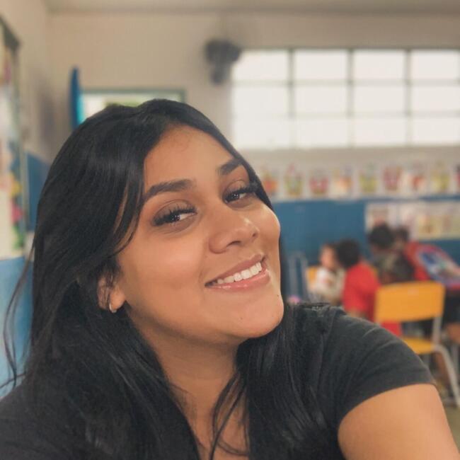 Babysitter in Senador Canedo: Julia