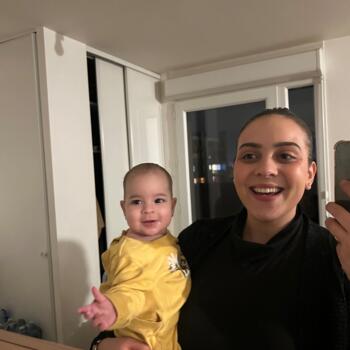 Babysitting job in Bondy: babysitting job Leila