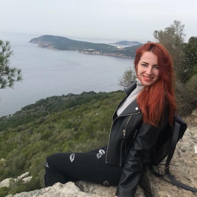 Kíti bölgesinde bebek bakıcılığı işi: Анастасія