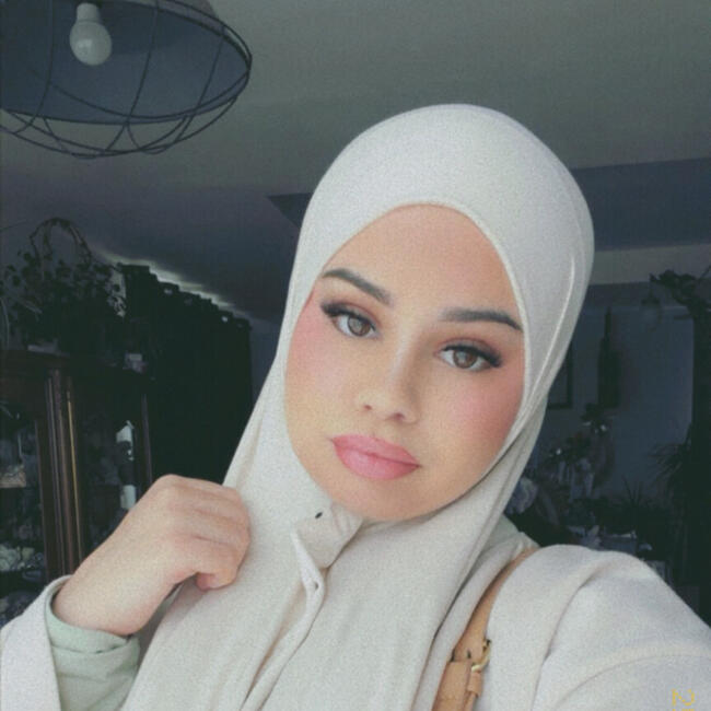 Babysitter in Dijon: Louana