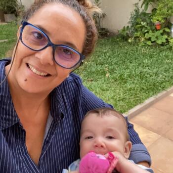 Babysitter στην περιοχή Αθήνα: Claudia