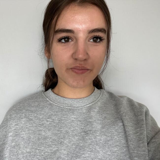 Babysitter in Franconville: Melina