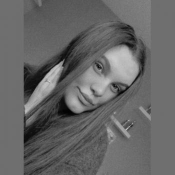 Baby-sitter in Douai: Elisa