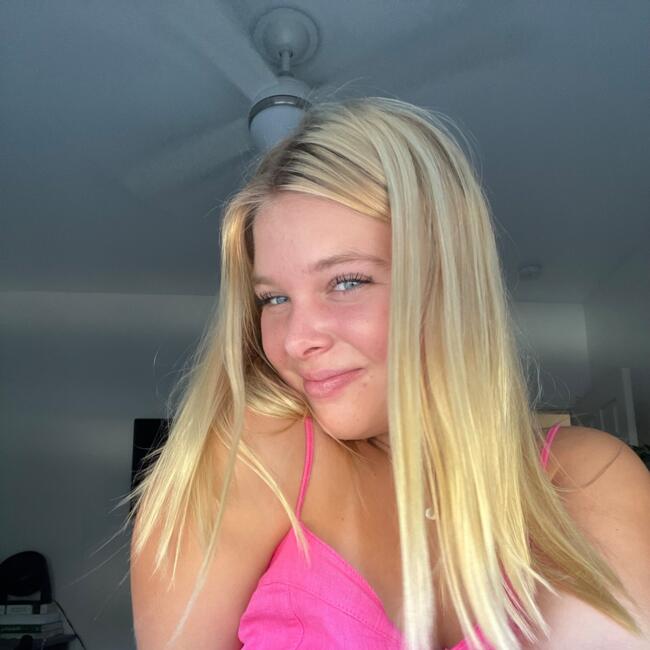 Babysitter in Escondido: Emily