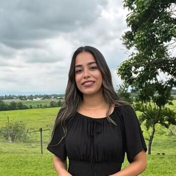 Babá em Jacareí: Brenda