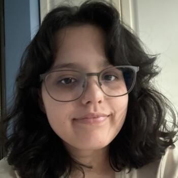 Babysitter in Heredia: Lucia