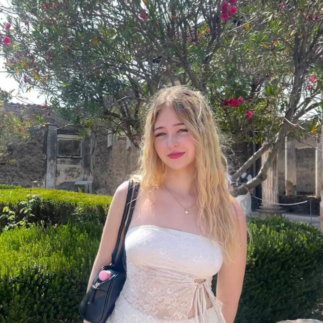 Babysitter στην περιοχή Βουδαπέστη: Szofi