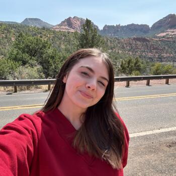 Babysitter in Surprise: Kennedy