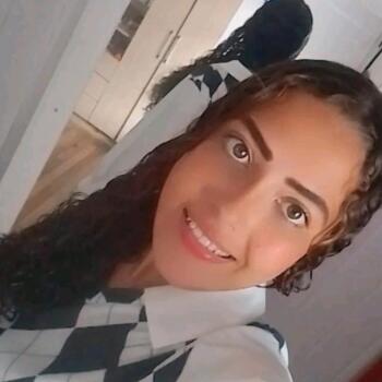 Babysitter in Navegantes: Rayssa