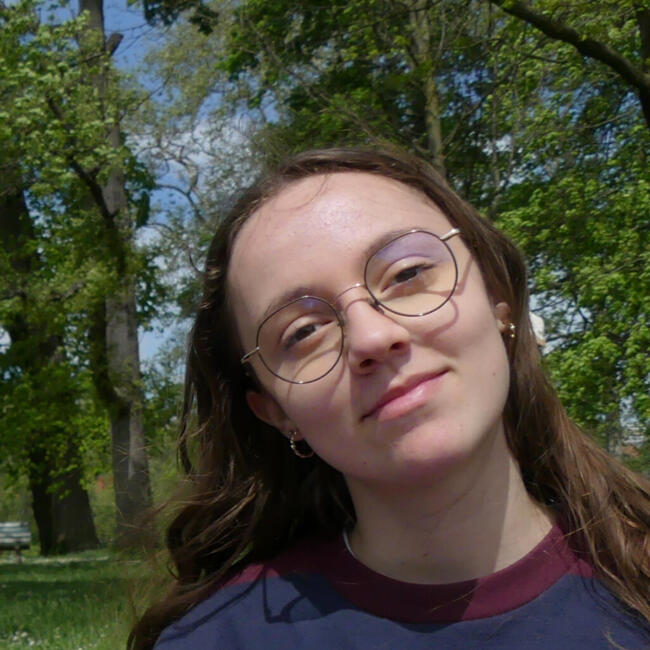 Babysitter in Caluire-et-Cuire: Sarah lou