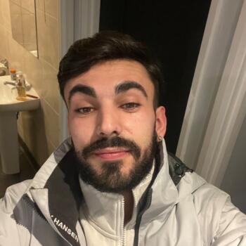 Babysitter in Dublin: Alejandro