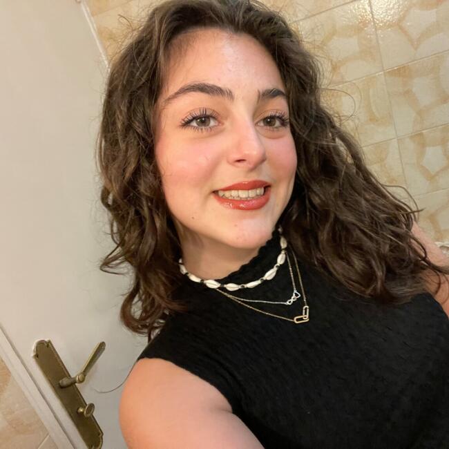 Babysitter in Aubergenville: Anaïs