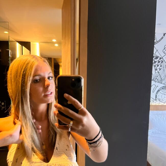 Babysitter in Olivet: Olympe