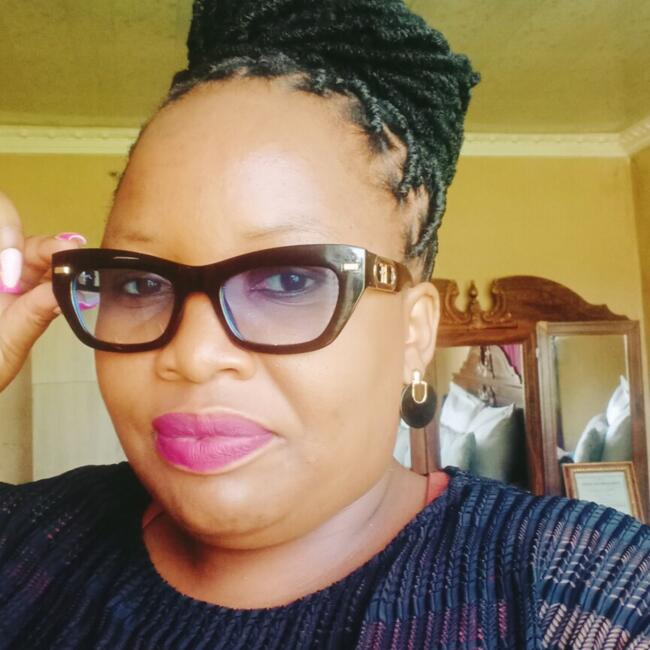 Babysitter in East London: Akhona